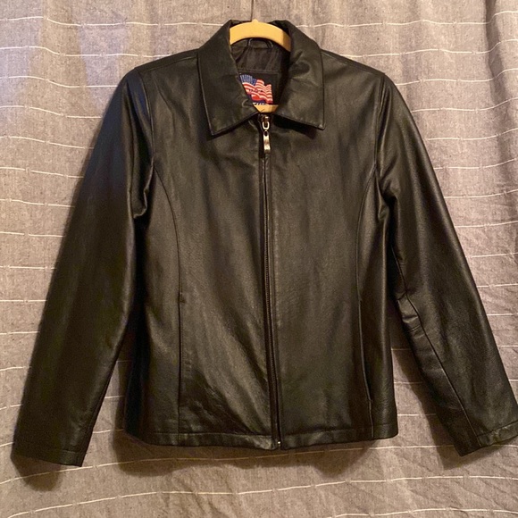 EUC Black Leather Jacket size large - Picture 12 of 13